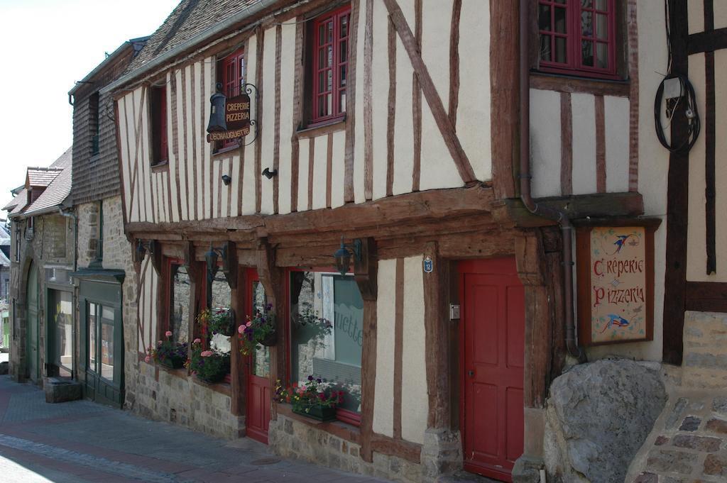 Numero CINQ Domfront (Orne) Exterior foto